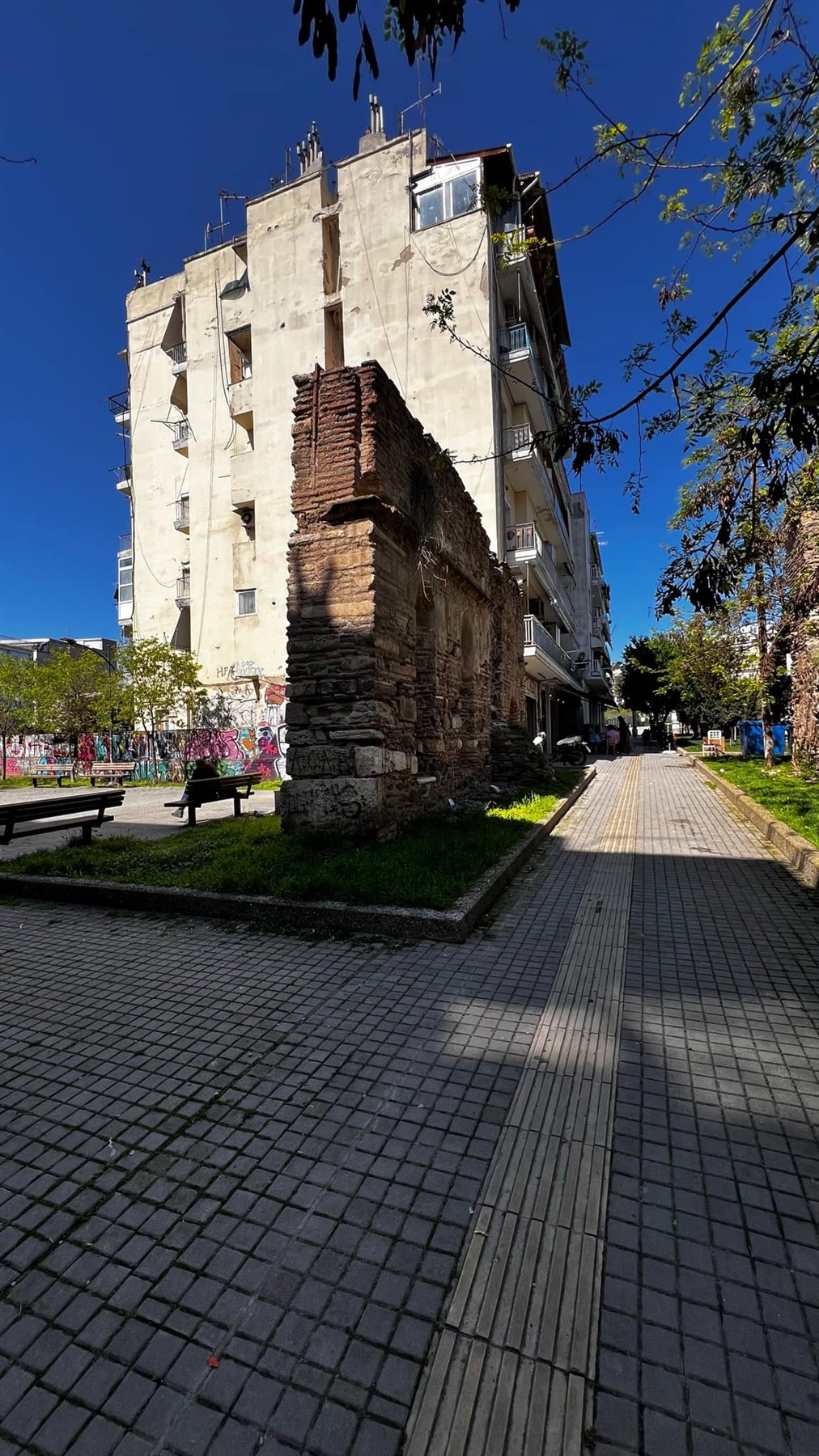 Visual Arts 2 - the wall and the park
